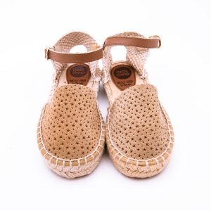 Alpargata hebilla calados