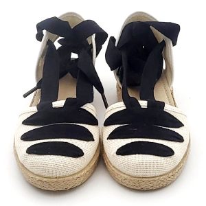 Alpargata Romana con Cuña Y Con Cierre De Cintas Al Tobillo