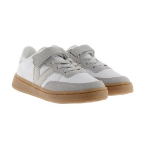 Deportiva o playera Oslo efecto piel Victoria