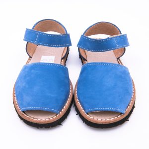 Menorquina en piel ante con cierre de velcro y suela de goma