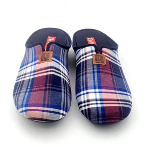 Zapatilla Para Casa En Cuadros Escoceses y Con Suela De Goma