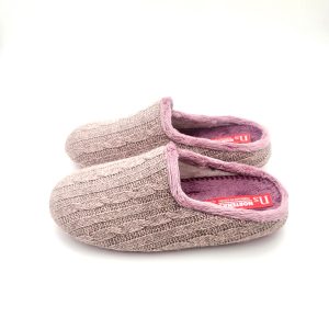 Zapatilla abierta de punto con dibujo de ochos con borreguito blanco