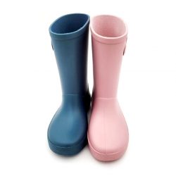 Bota de Agua con Adorno Hebilla